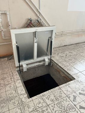 Напольный люк Невидимка-бюджет 800*800 Напольный люк Невидимка-бюджет 800*800