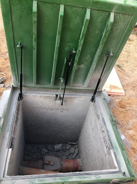 Люк под брусчатку Брус Ли AISI 304, Съемная дверца 1000*500 Люк под брусчатку Брус Ли AISI 304, Съемная дверца 1000*500