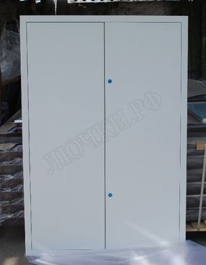 Люк сантехнический усиленный 2мм с замком 2 створки 510*890 , RAL1015, монтажные пластины 120 мм Люк сантехнический усиленный 2мм с замком 2 створки 510*890 , RAL1015, монтажные пластины 120 мм