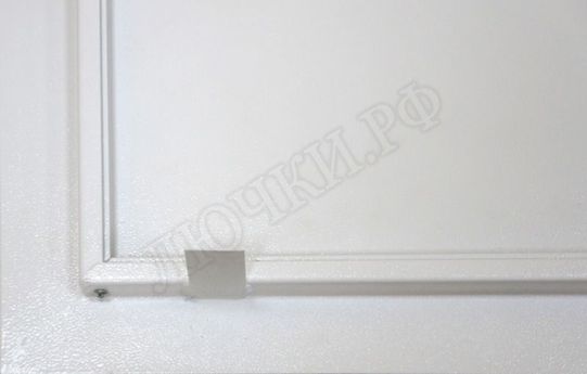 Люк сантехнический усиленный 2мм с замком 2 створки 510*890 , RAL1015, монтажные пластины 120 мм Люк сантехнический усиленный 2мм с замком 2 створки 510*890 , RAL1015, монтажные пластины 120 мм